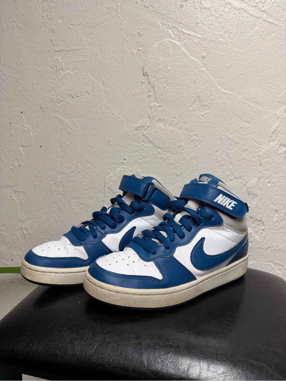 Nike Kids Mid-Top Sneakers in Blue and White